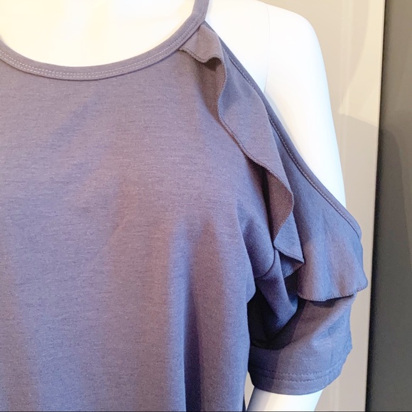 Thyme and Honey Cold Shoulder Ruffle Top - Picture 3 of 7